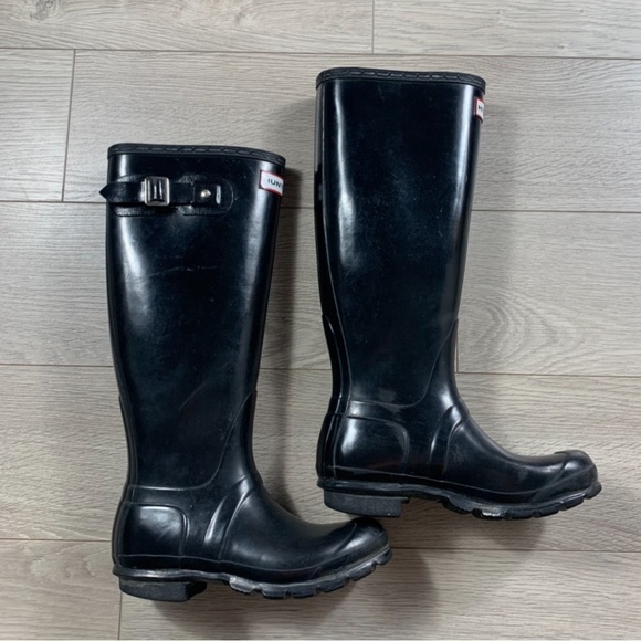 Hunter Black Original Tall Gloss Rain Boots - Picture 2 of 13
